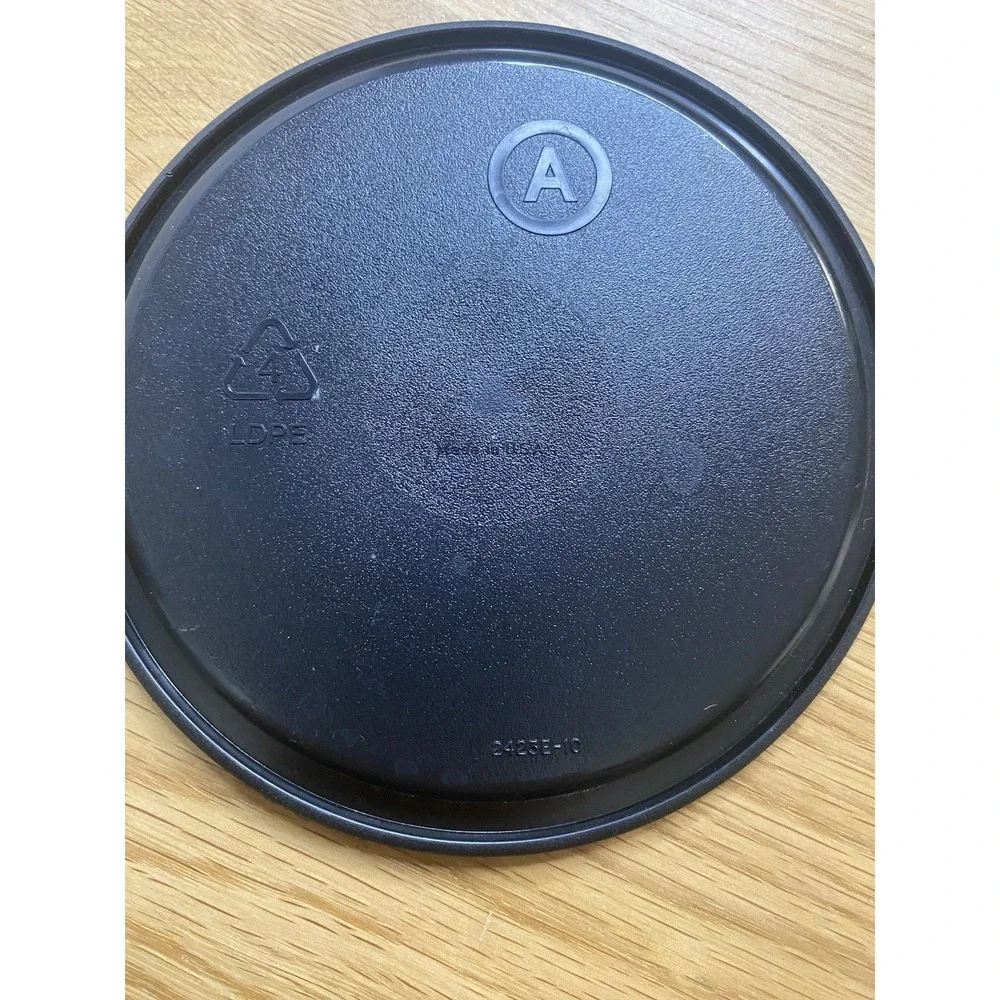 Tupperware 6